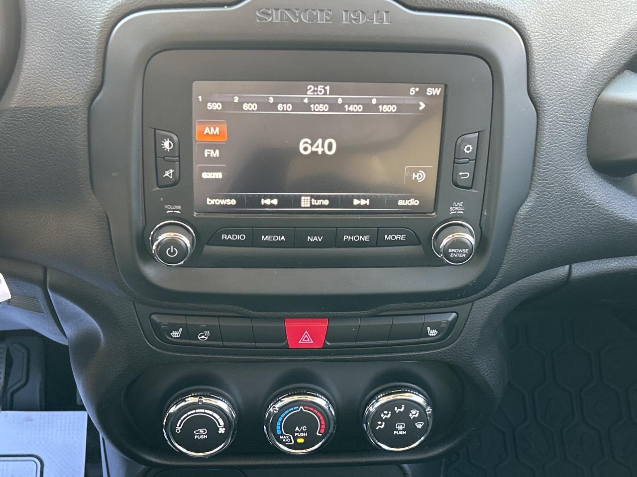 2016 Jeep Renegade 4WD MANUAL, NAVI,4 NEW TIRES/ ALL NEW BRAKES, Photo