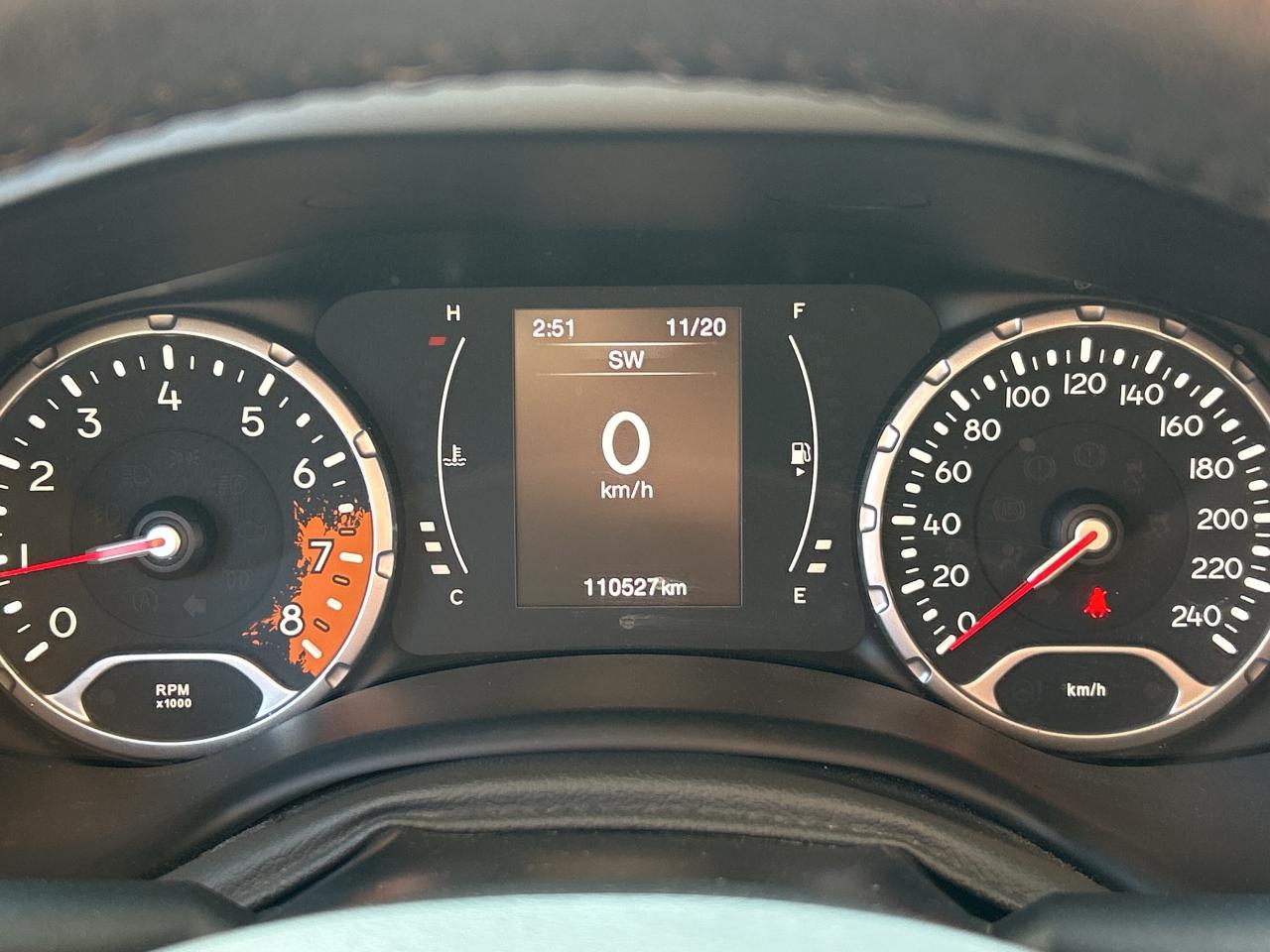 2016 Jeep Renegade 4WD MANUAL, NAVI,4 NEW TIRES/ ALL NEW BRAKES, Photo