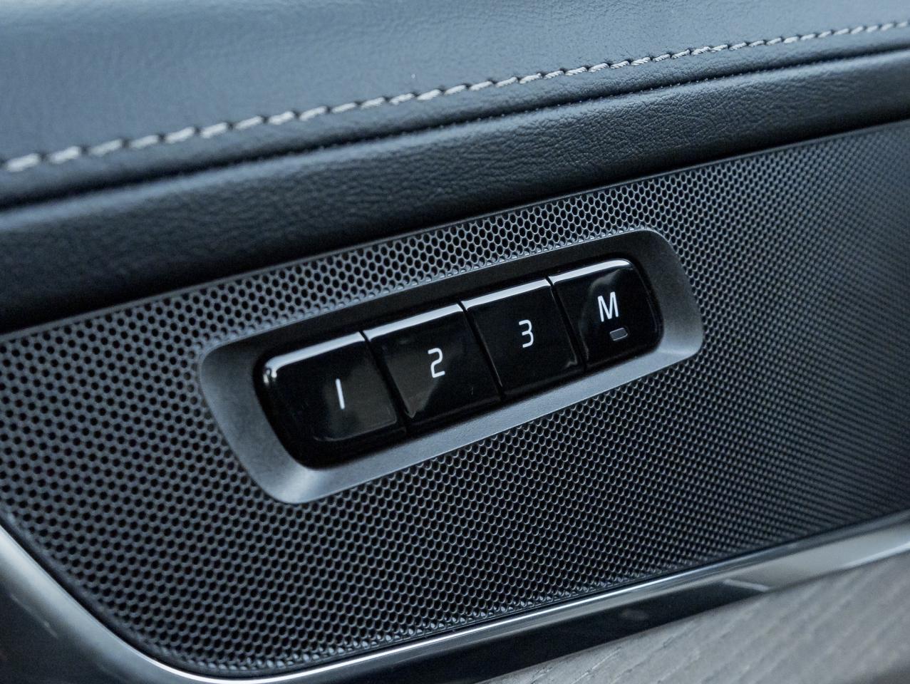 2025 Volvo XC90 2025.5 B6 AWD 7-Seater-NEARLY NEW-21" ALLOY WHEELS Photo