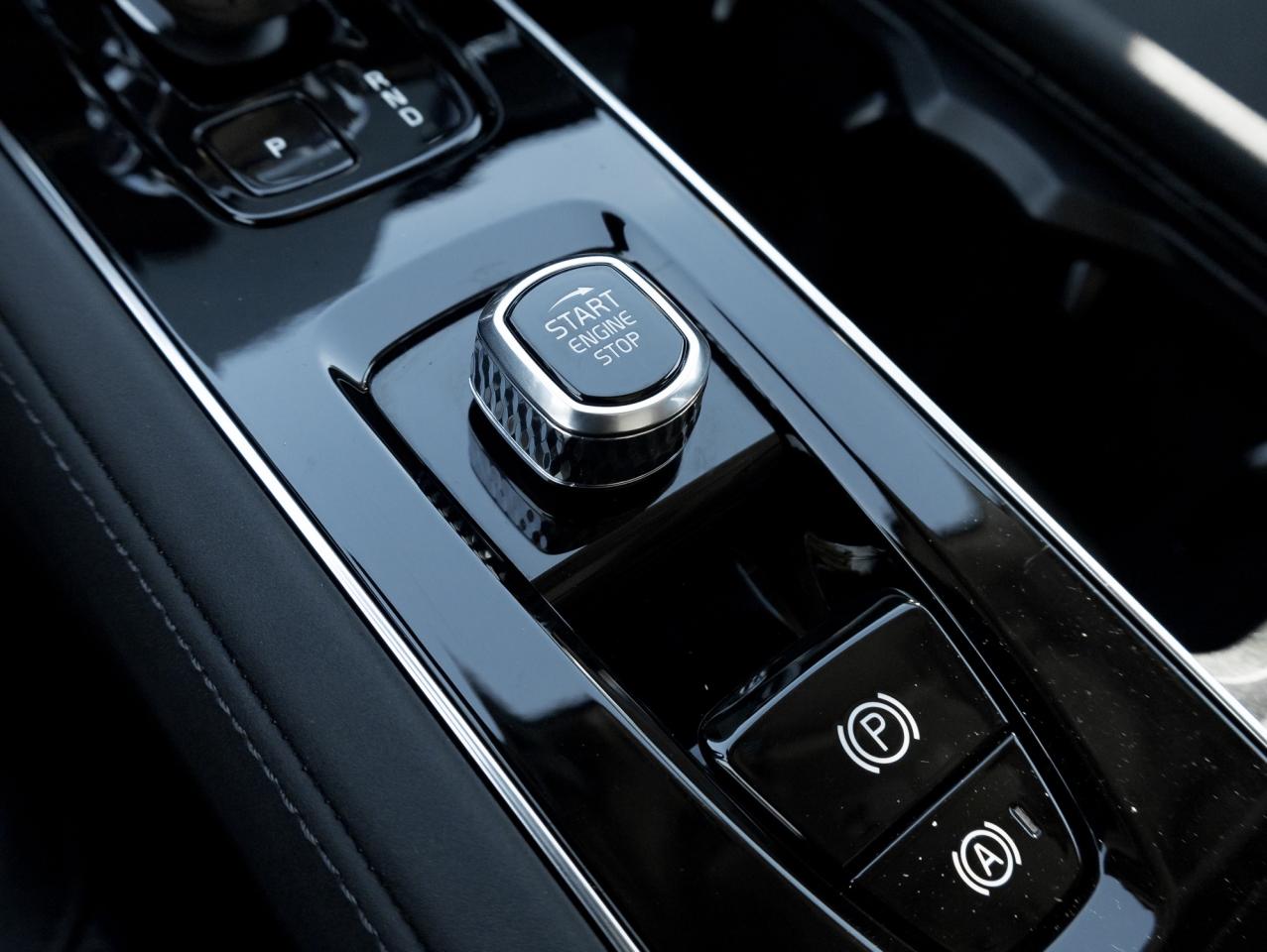 2025 Volvo XC90 2025.5 B6 AWD 7-Seater-NEARLY NEW-21" ALLOY WHEELS Photo