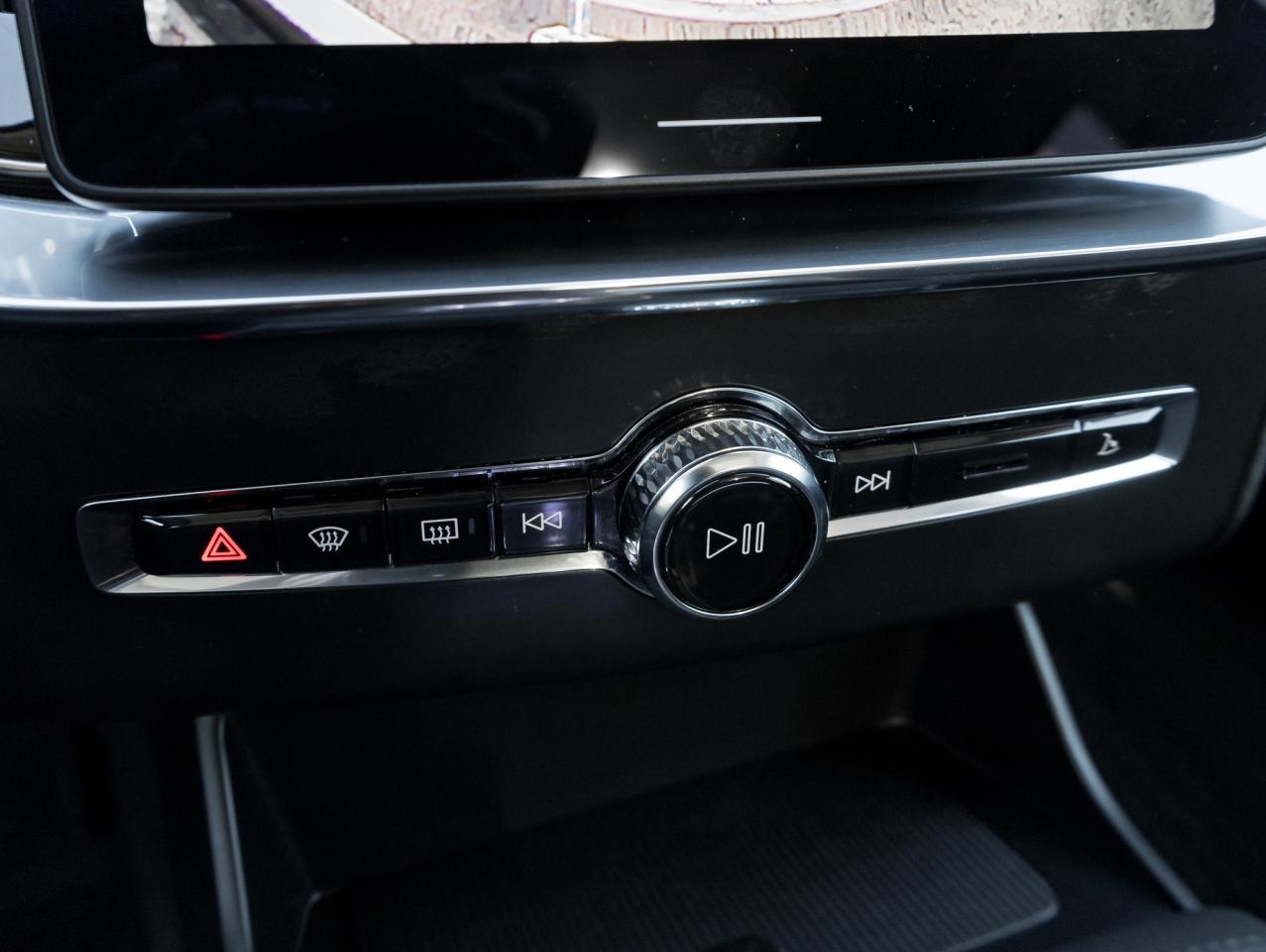 2025 Volvo XC90 2025.5 B6 AWD 7-Seater-NEARLY NEW-21" ALLOY WHEELS Photo