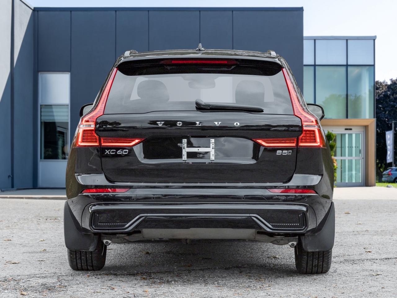 2025 Volvo XC60 B5 AWD Plus Dark Theme NEARLY NEW  CPO Photo