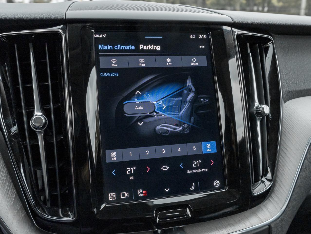 2025 Volvo XC60 B5 AWD Plus Dark Theme NEARLY NEW  CPO Photo