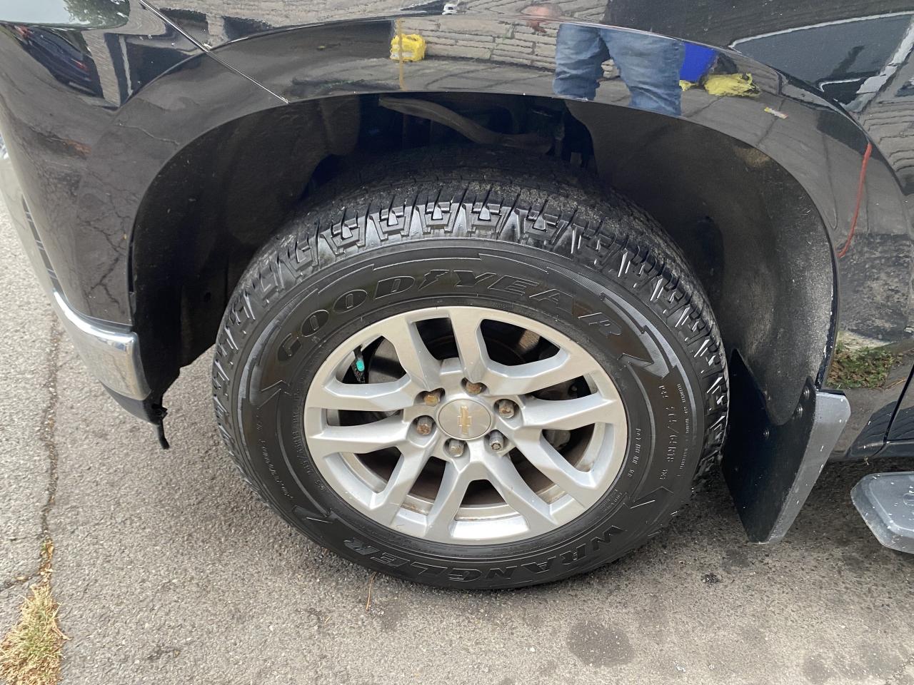 2019 Chevrolet Silverado 1500 4WD Crew Cab 157  LT Photo