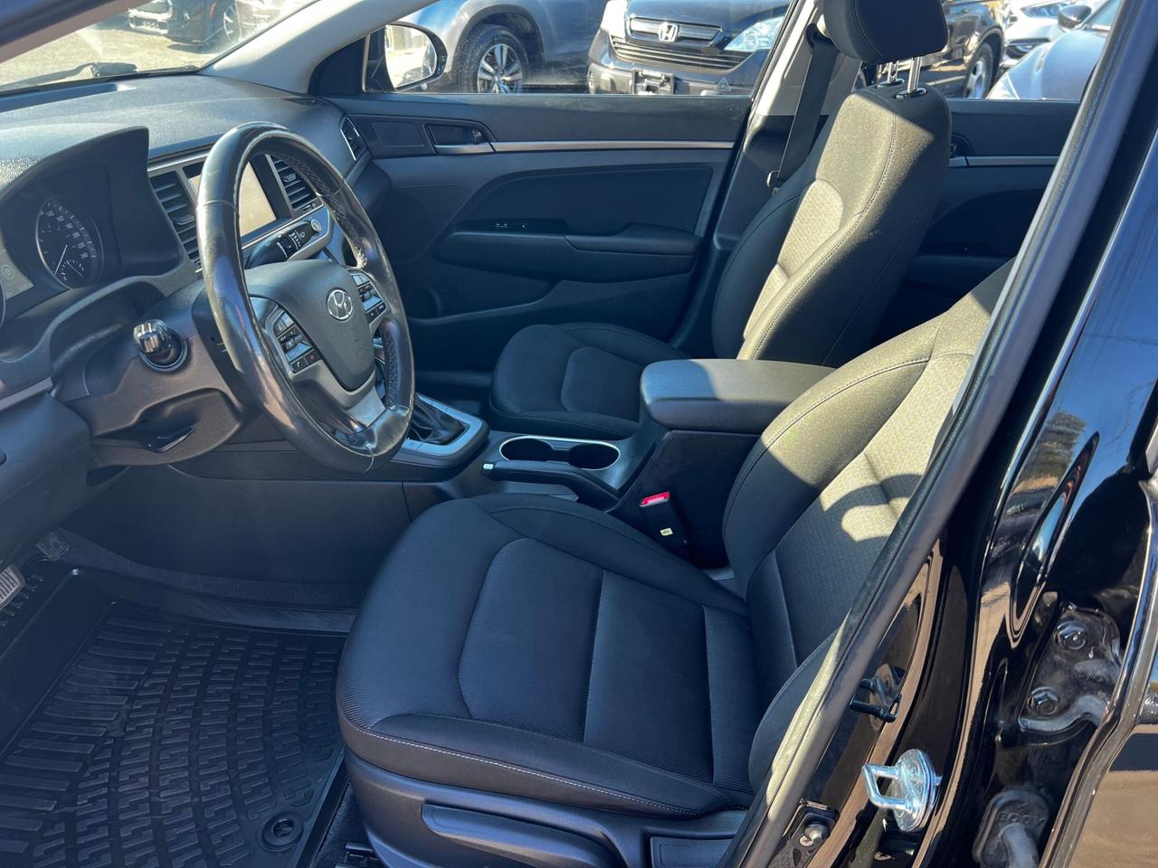 2018 Hyundai Elantra GL SE Auto Photo