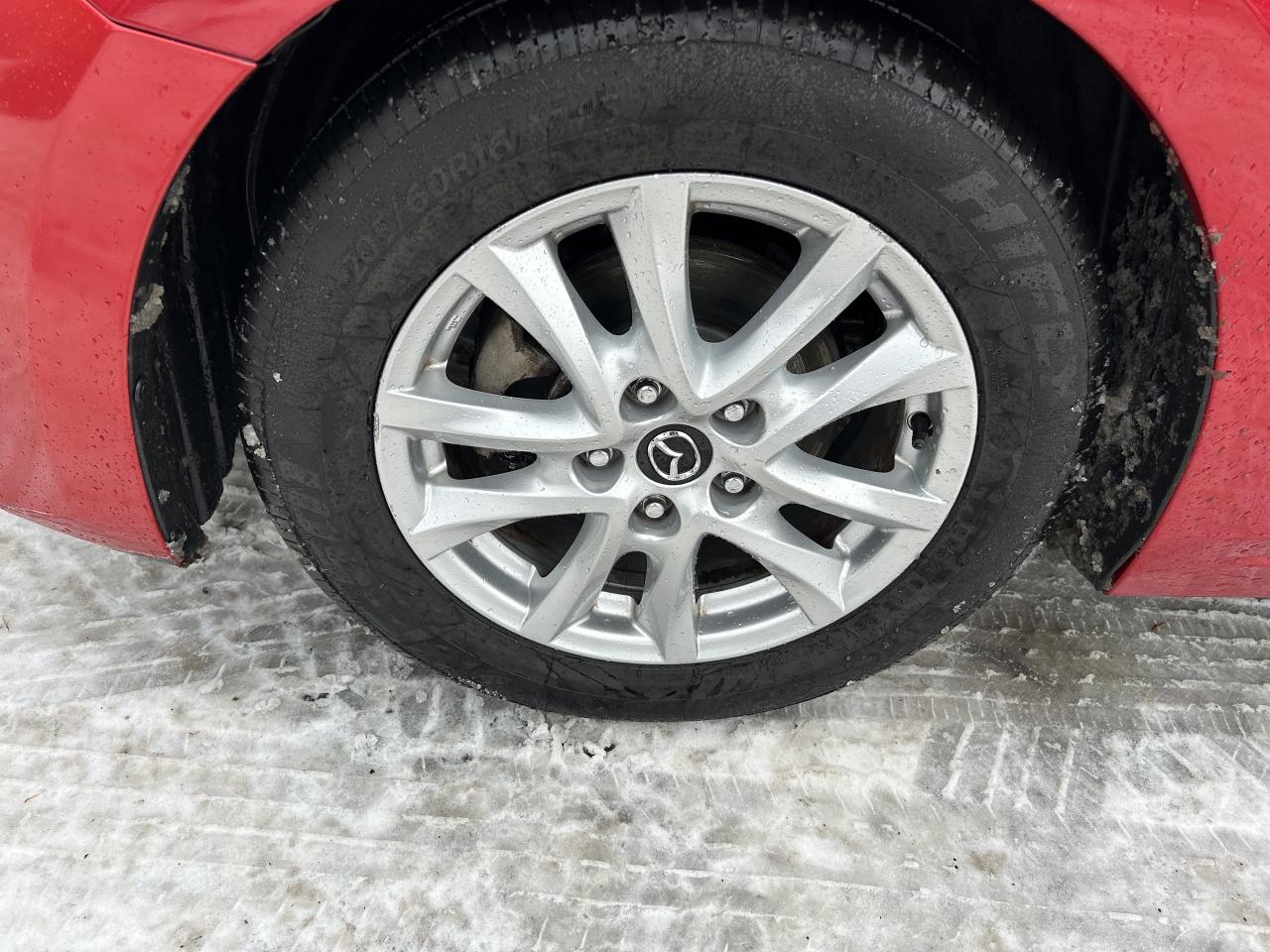 2015 Mazda Mazda3 Sport GS Photo