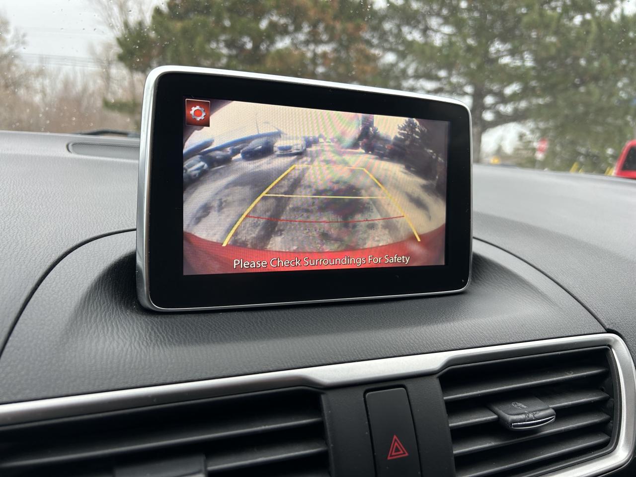 2015 Mazda Mazda3 Sport GS Photo