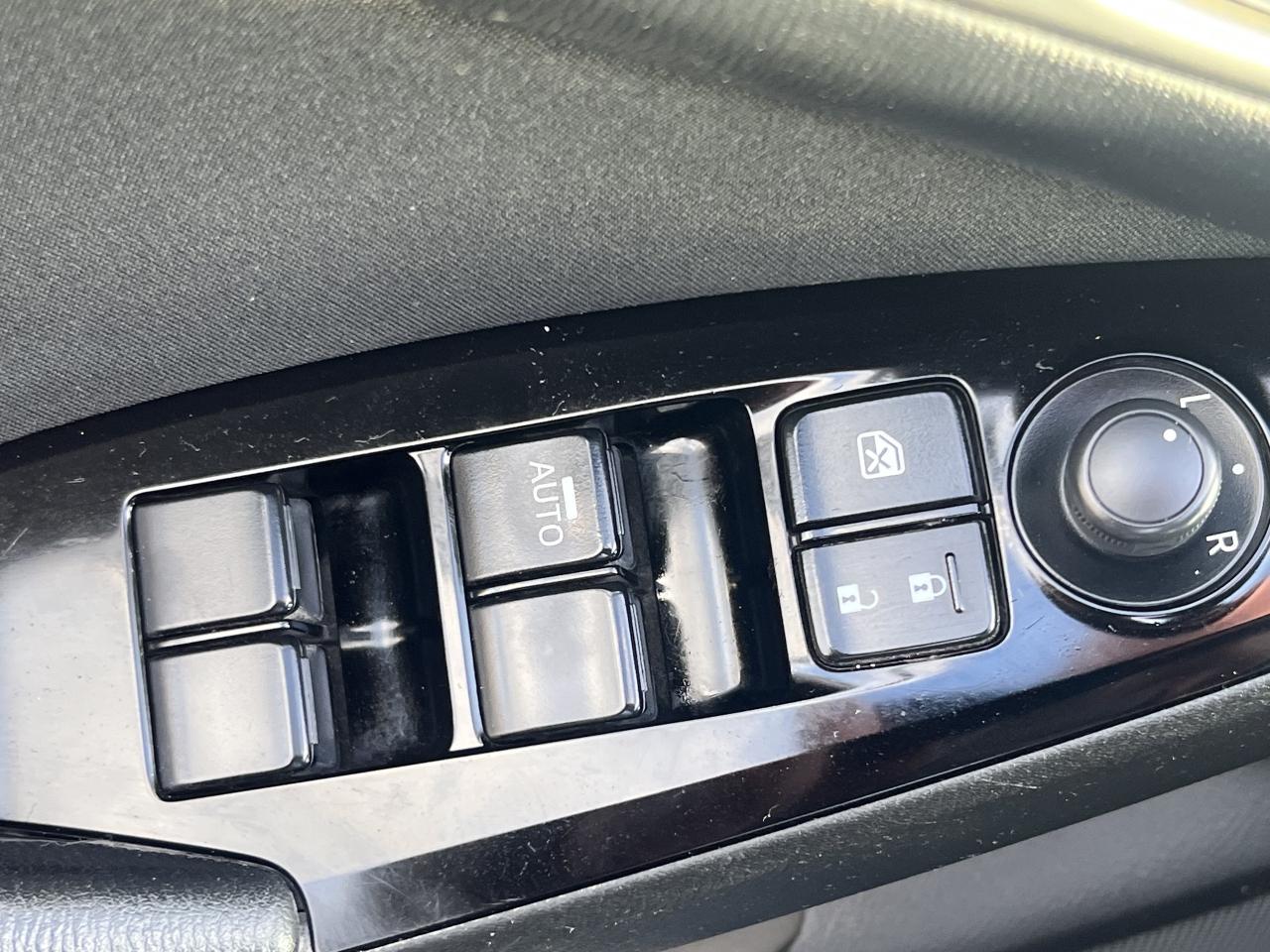 2018 Mazda MAZDA3 GX Photo