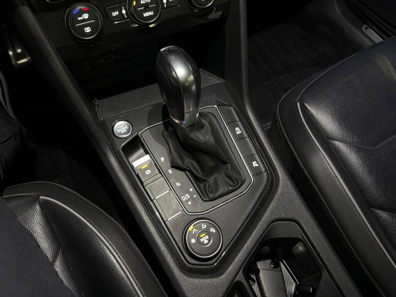 2019 Volkswagen Tiguan HighlineONE-OWNER, ACCIDENT-FREE, THIRD ROW, SUNRO Photo