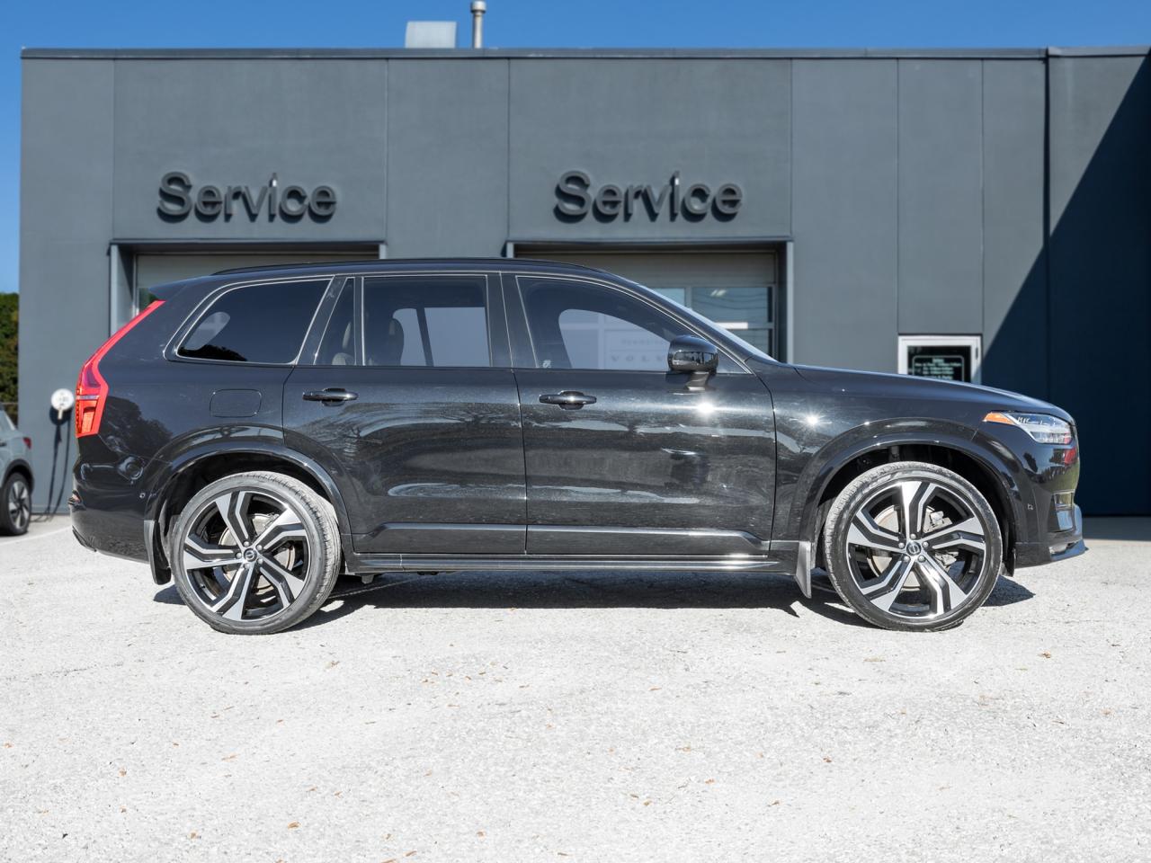 2021 Volvo XC90 T6 AWD R-Design  AIR SUSPENSION  B & WILKINS  CPO Photo