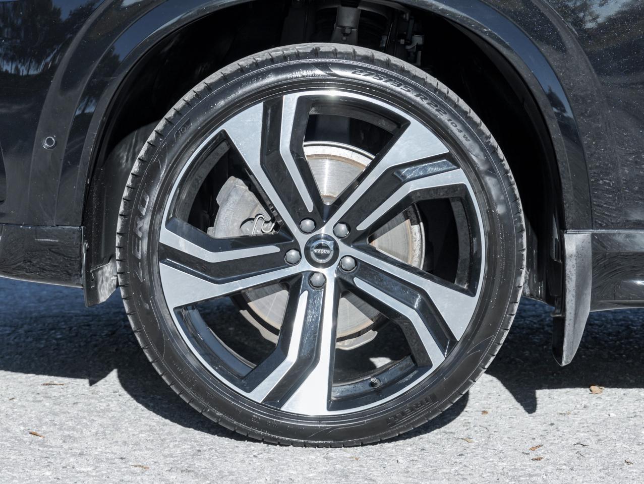 2021 Volvo XC90 T6 AWD R-Design  AIR SUSPENSION  B & WILKINS  CPO Photo