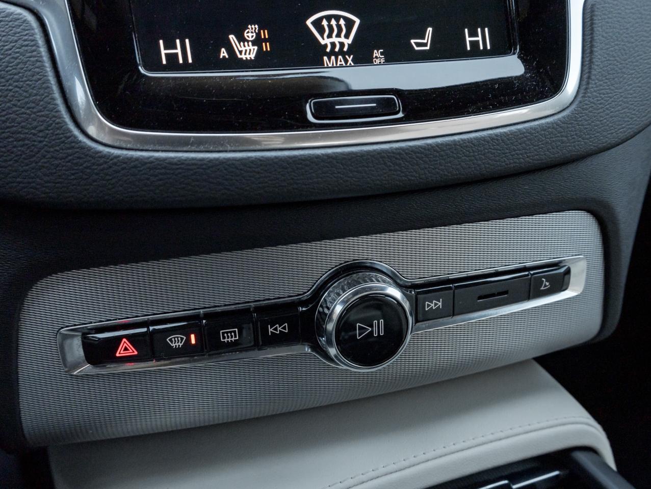 2021 Volvo XC90 T6 AWD R-Design  AIR SUSPENSION  B & WILKINS  CPO Photo