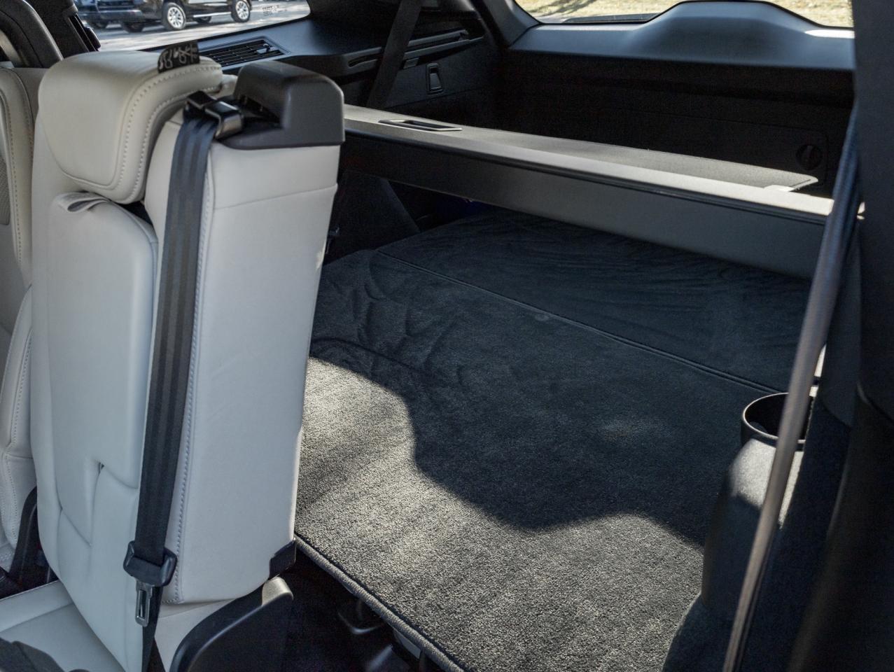 2021 Volvo XC90 T6 AWD R-Design  AIR SUSPENSION  B & WILKINS  CPO Photo