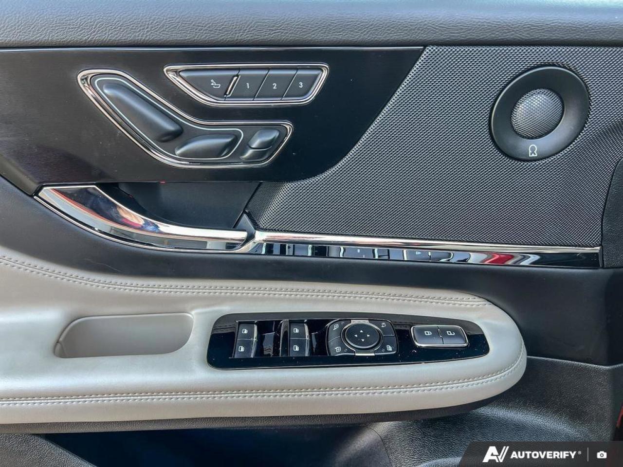 2025 Lincoln Corsair Grand Touring   DEMO   PHEV   MASSAGE SEATS DEMO Photo