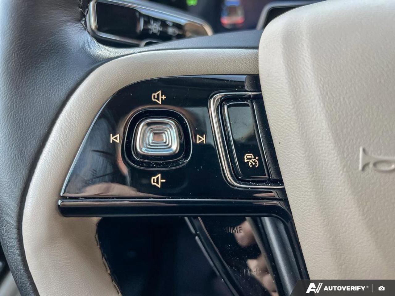 2025 Lincoln Corsair Grand Touring   DEMO   PHEV   MASSAGE SEATS DEMO Photo