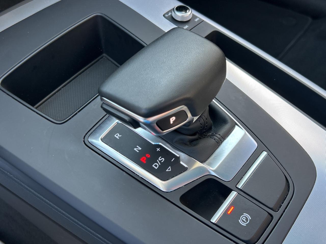 2024 Audi Q5 S-LINE, ADAPTIVE CRUISE CONTROL, PANOROOF, 20"S Photo