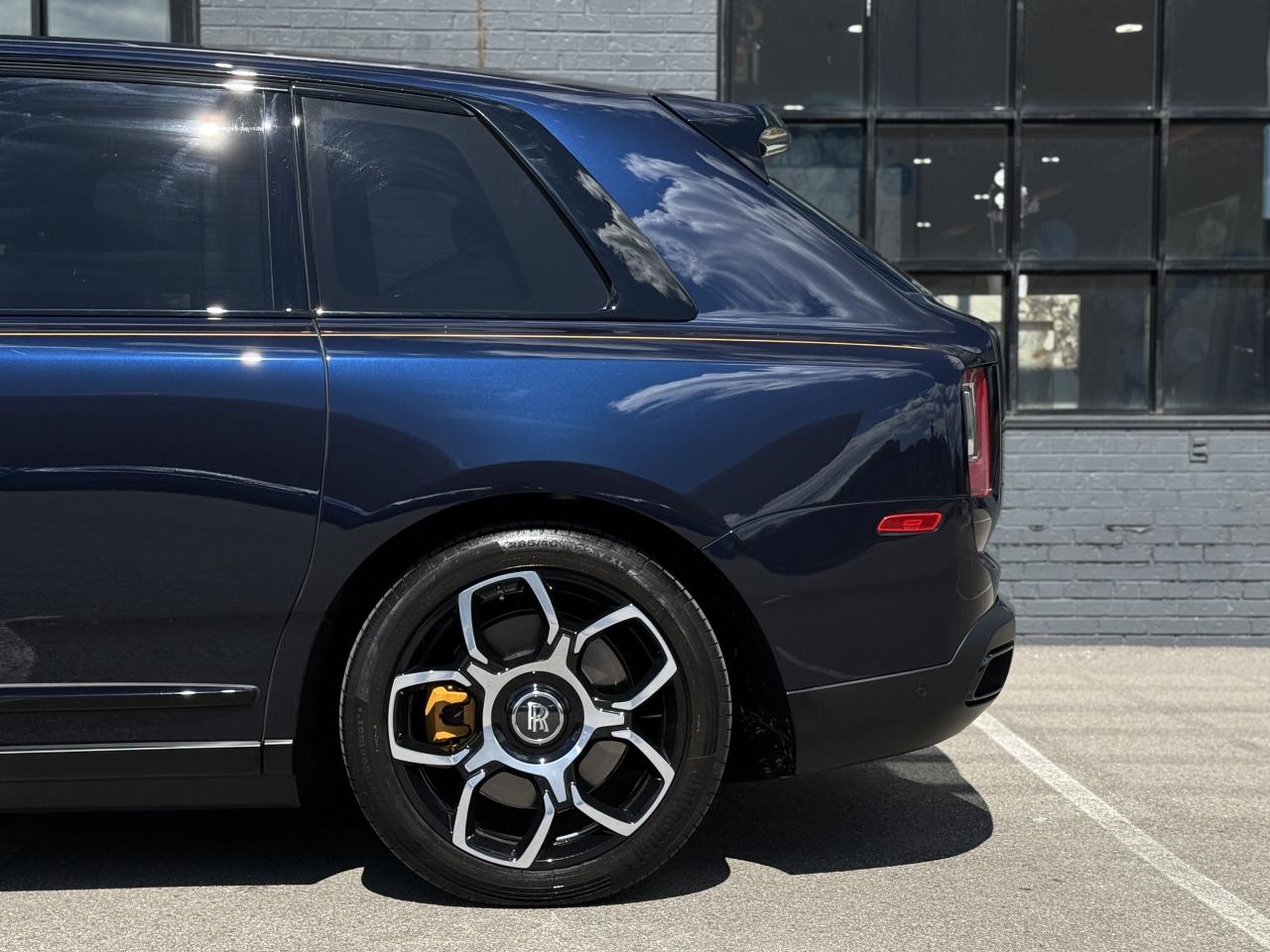 2022 Rolls-Royce Cullinan Black Badge Sport Utility Photo