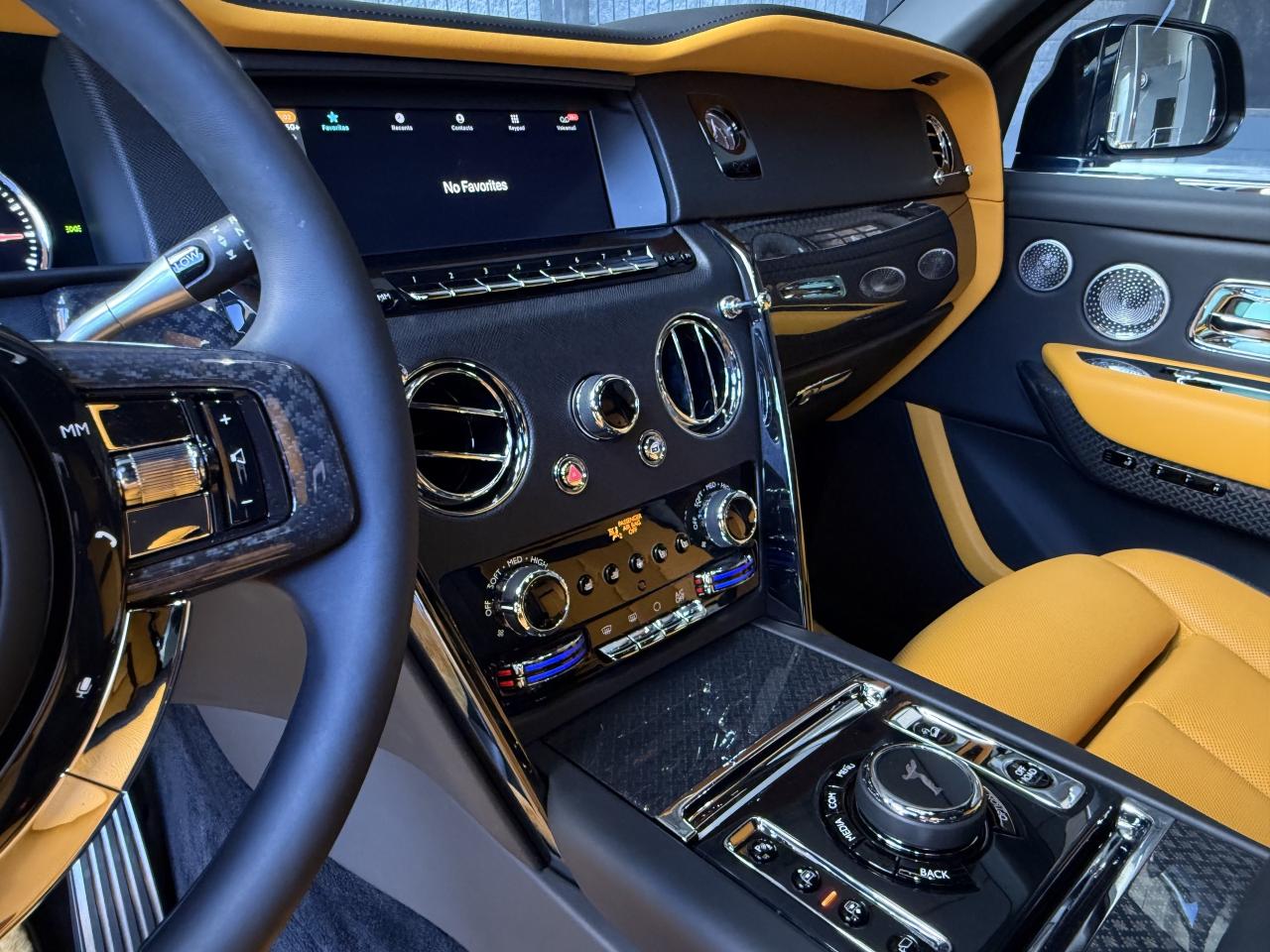 2022 Rolls-Royce Cullinan Black Badge Sport Utility Photo