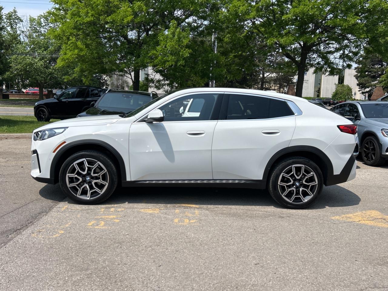 2025 BMW X2 PANOROOF,CARPLAY,ANDROID AUTO, REMOTE STARTER Photo