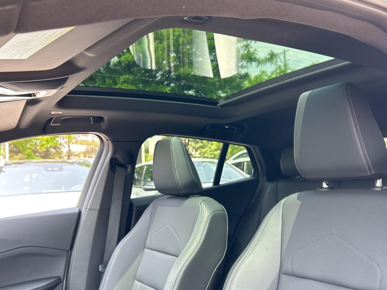 2025 BMW X2 PANOROOF,CARPLAY,ANDROID AUTO, REMOTE STARTER Photo