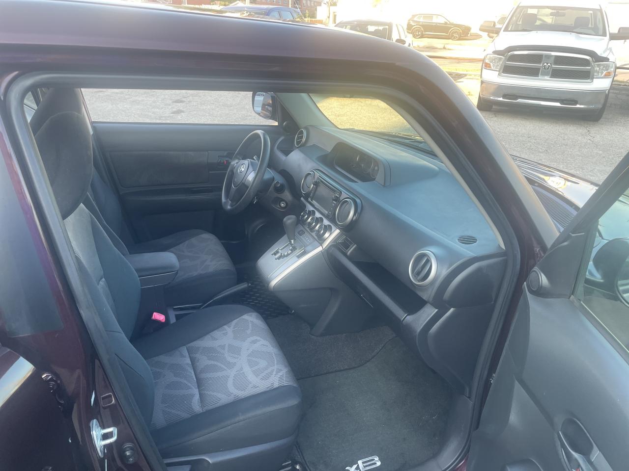 2015 Scion xB 5DR HB AUTO Photo