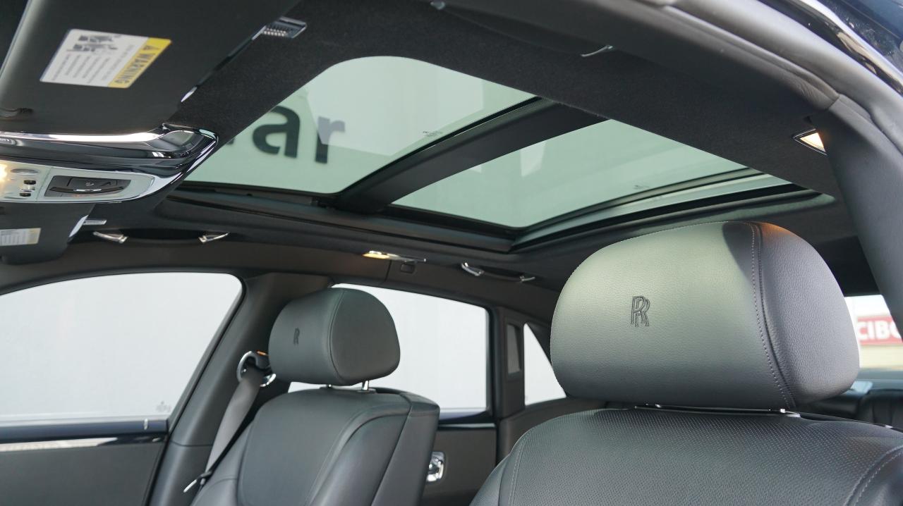 2015 Rolls-Royce Ghost SERIES II V 12 TWIN-TURBO / HUD / MASSAGE SEATS Photo