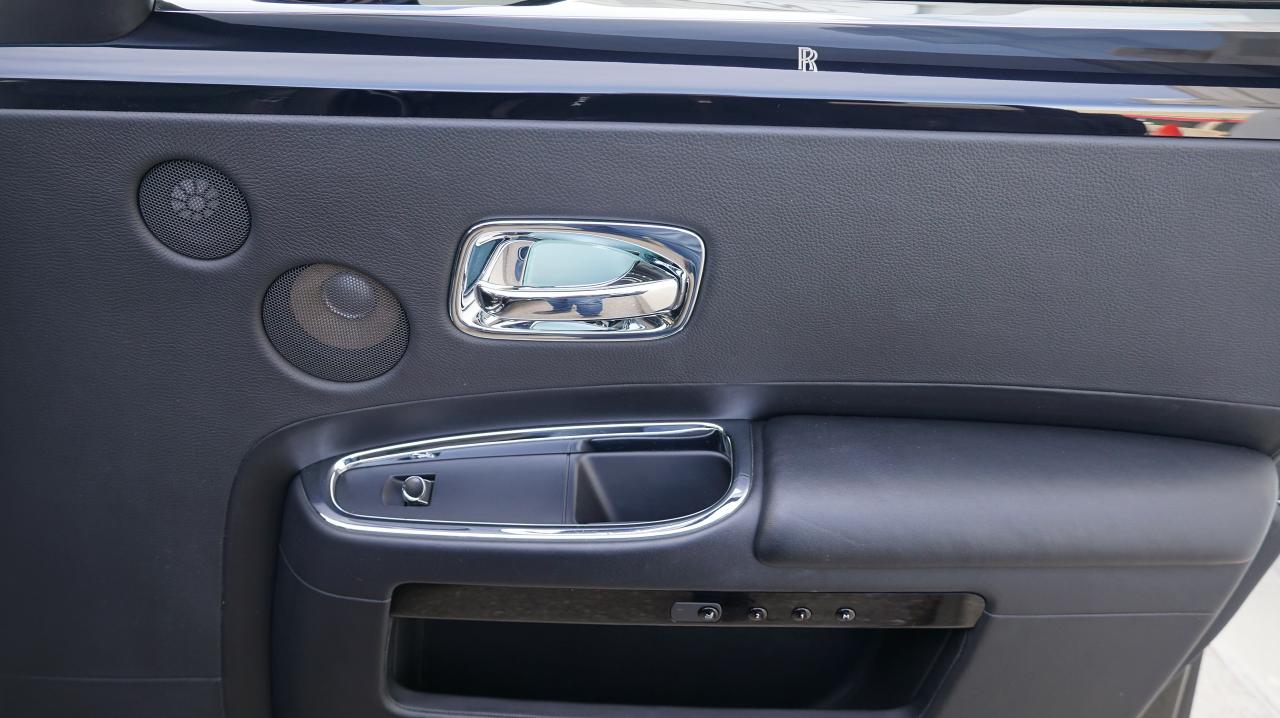 2015 Rolls-Royce Ghost SERIES II V 12 TWIN-TURBO / HUD / MASSAGE SEATS Photo