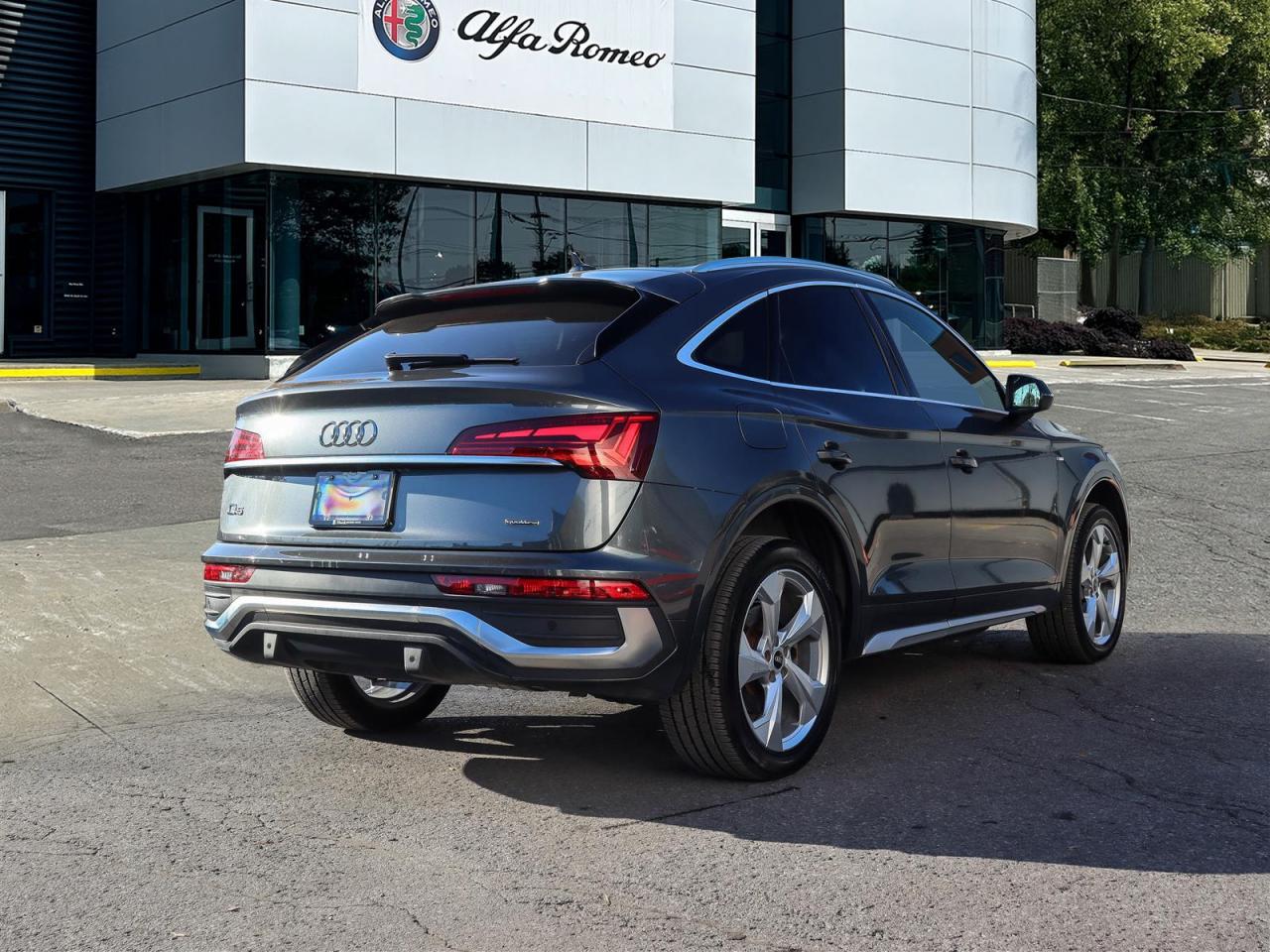 2022 Audi Q5 Sportback 45 2.0T Progressiv quattro 7sp S Tronic Photo