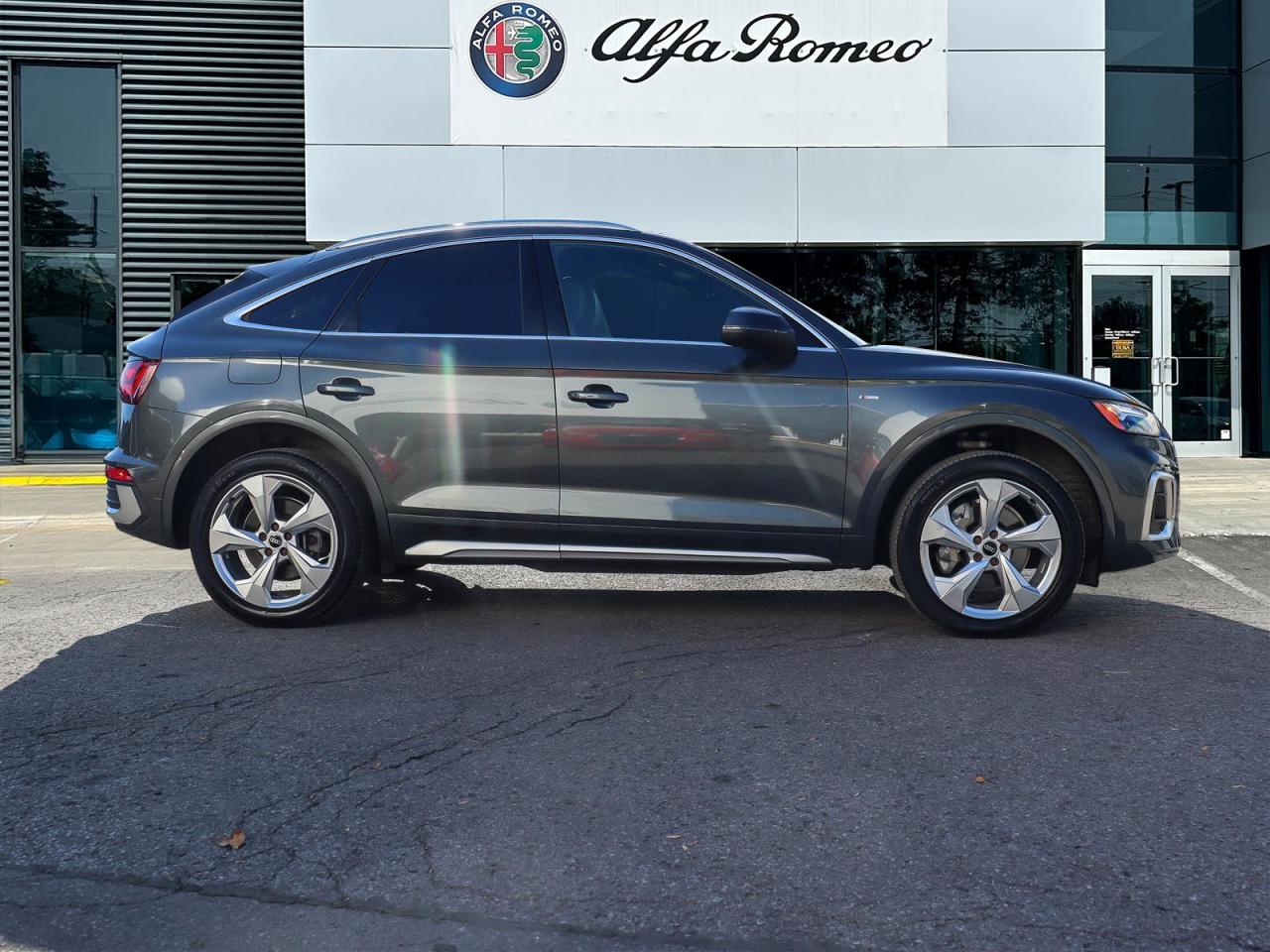 2022 Audi Q5 Sportback 45 2.0T Progressiv quattro 7sp S Tronic Photo3