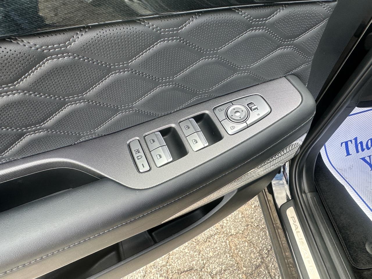 2021 Hyundai PALISADE Ultimate Calligraphy 7-Passenger AWD Photo