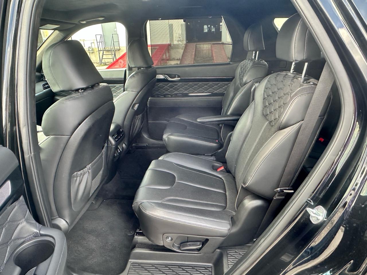 2021 Hyundai PALISADE Ultimate Calligraphy 7-Passenger AWD Photo