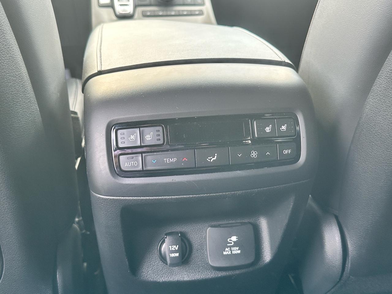 2021 Hyundai PALISADE Ultimate Calligraphy 7-Passenger AWD Photo