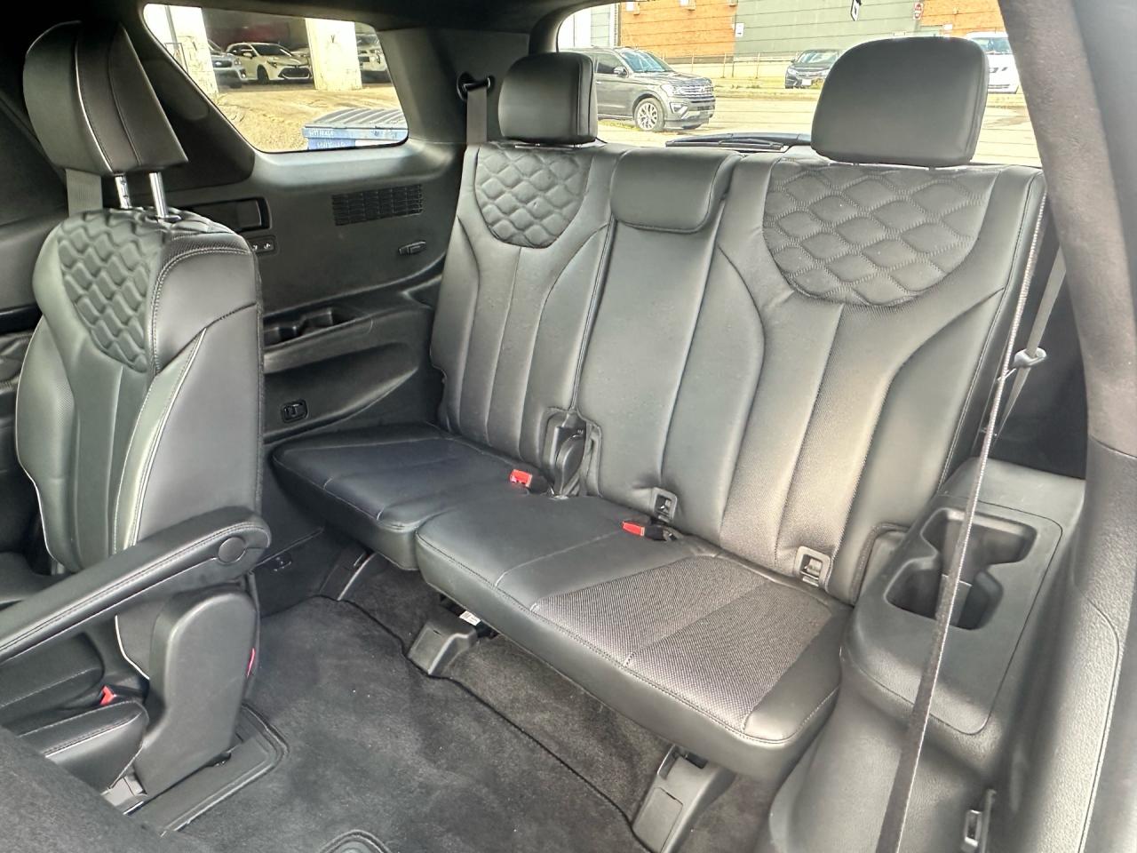 2021 Hyundai PALISADE Ultimate Calligraphy 7-Passenger AWD Photo