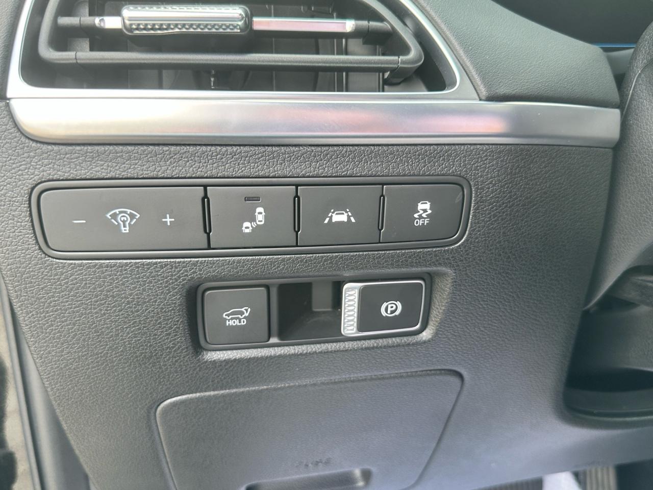 2021 Hyundai PALISADE Ultimate Calligraphy 7-Passenger AWD Photo