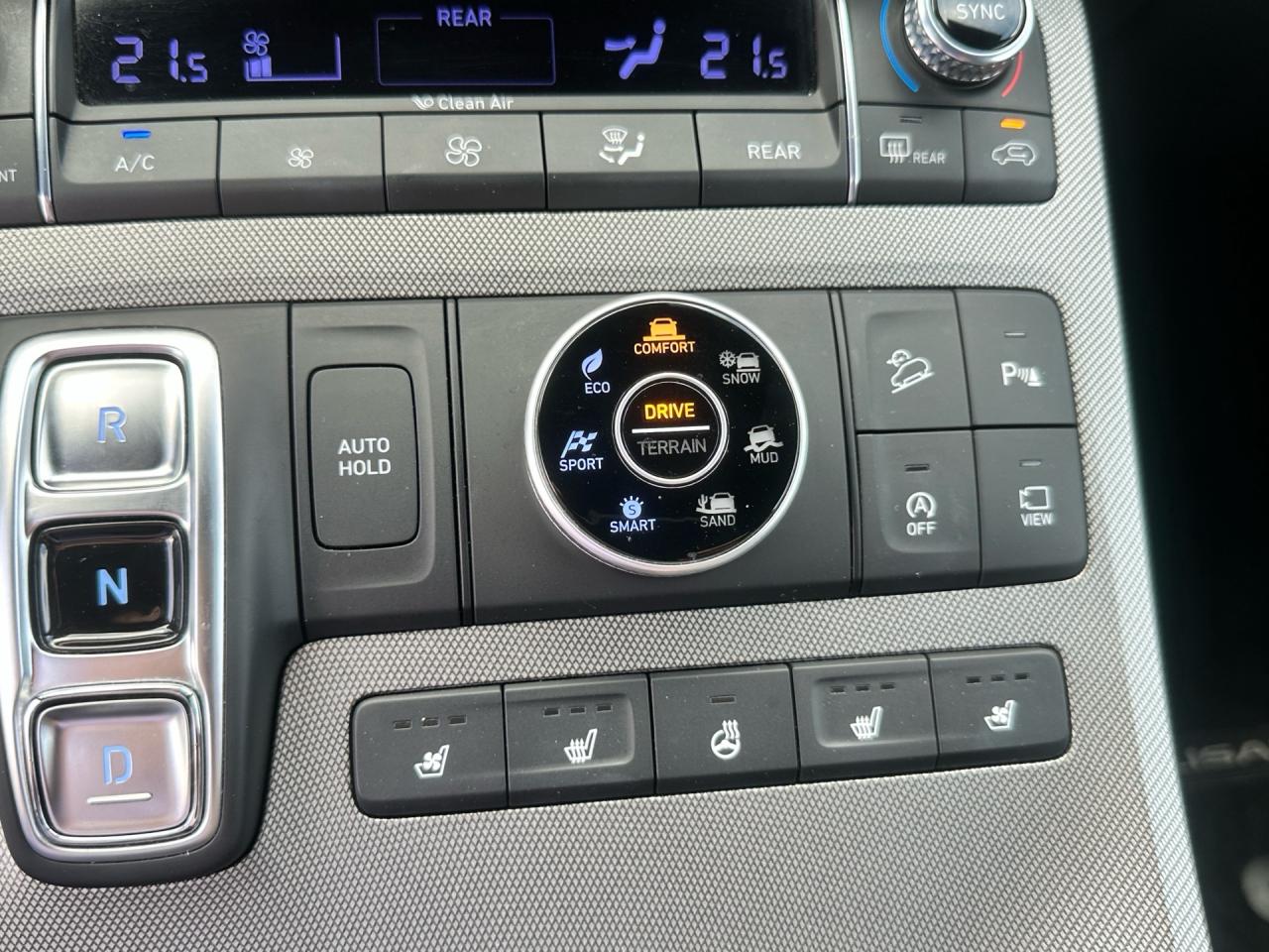 2021 Hyundai PALISADE Ultimate Calligraphy 7-Passenger AWD Photo