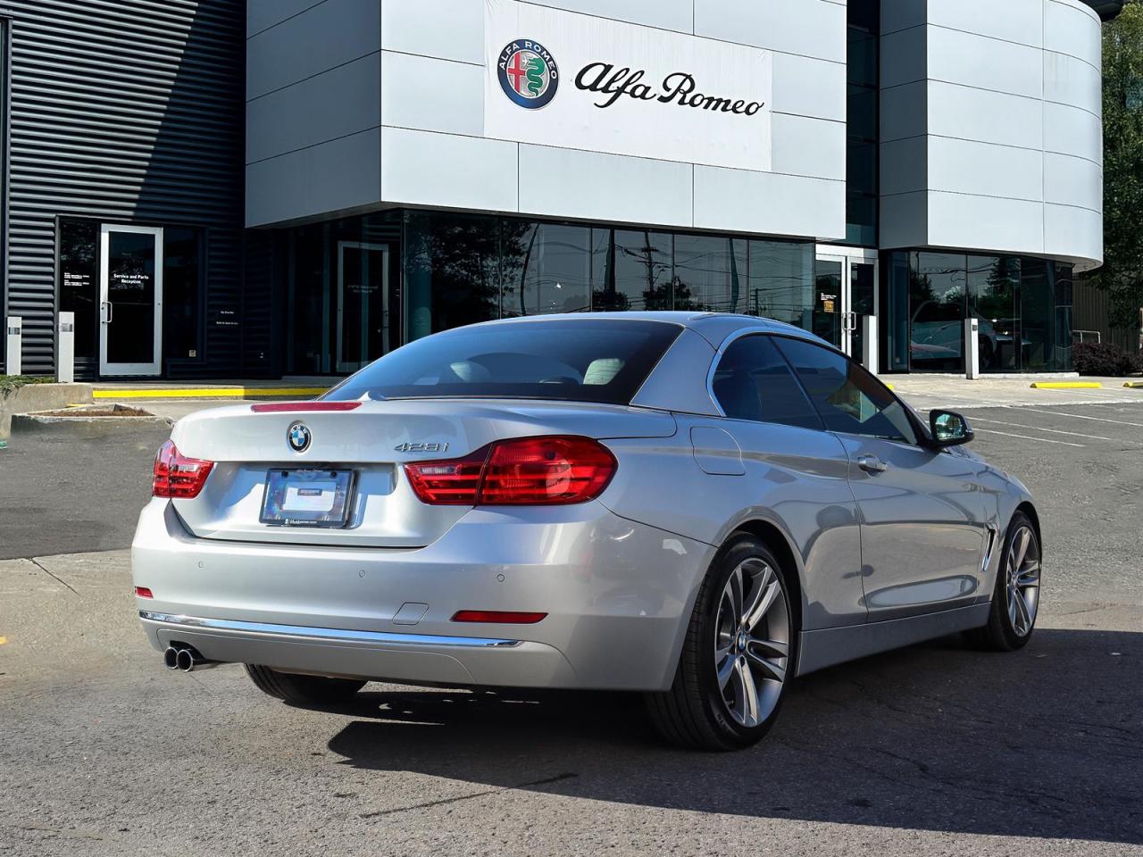 2016 BMW 428i xDrive Cabriolet Photo4