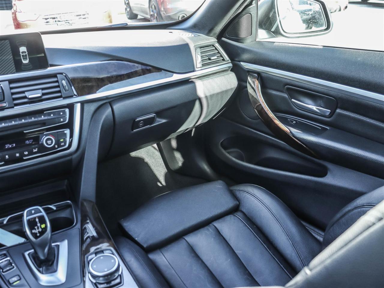 2016 BMW 428i xDrive Cabriolet Photo