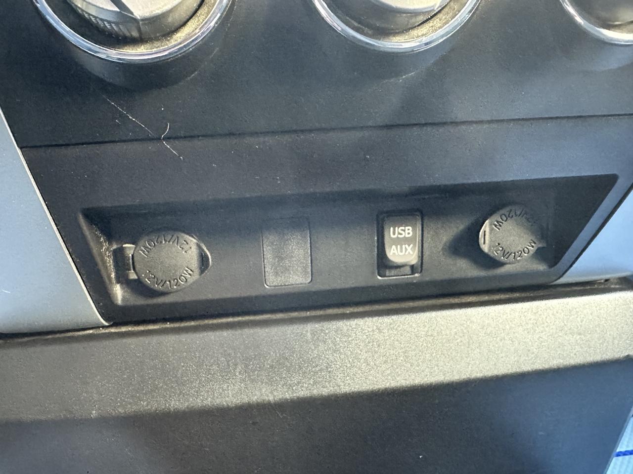 2014 Toyota Tundra 4WD ~ Reg Cab 146 5.7L SR5 ~ CERTIFIED Photo