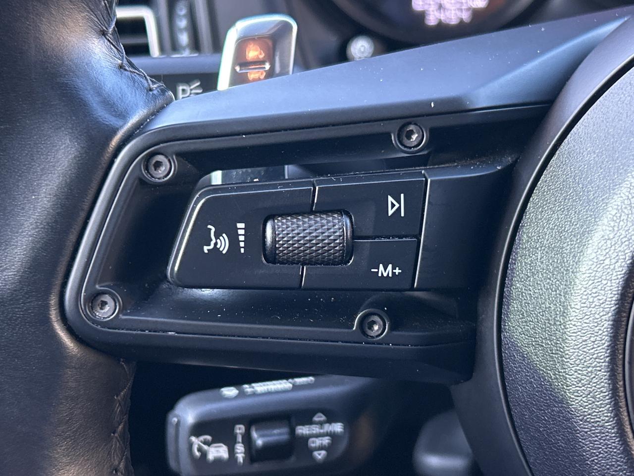 2024 Porsche Macan PREMIUM PLUS PKG,NEW TIRES,BOSE,360 CAM,21WHEELS Photo