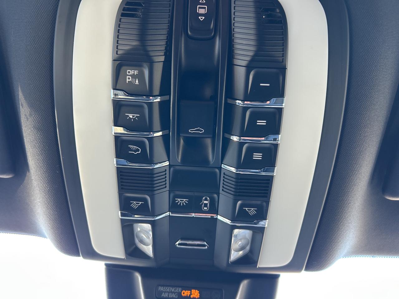 2024 Porsche Macan PREMIUM PLUS PKG,NEW TIRES,BOSE,360 CAM,21WHEELS Photo