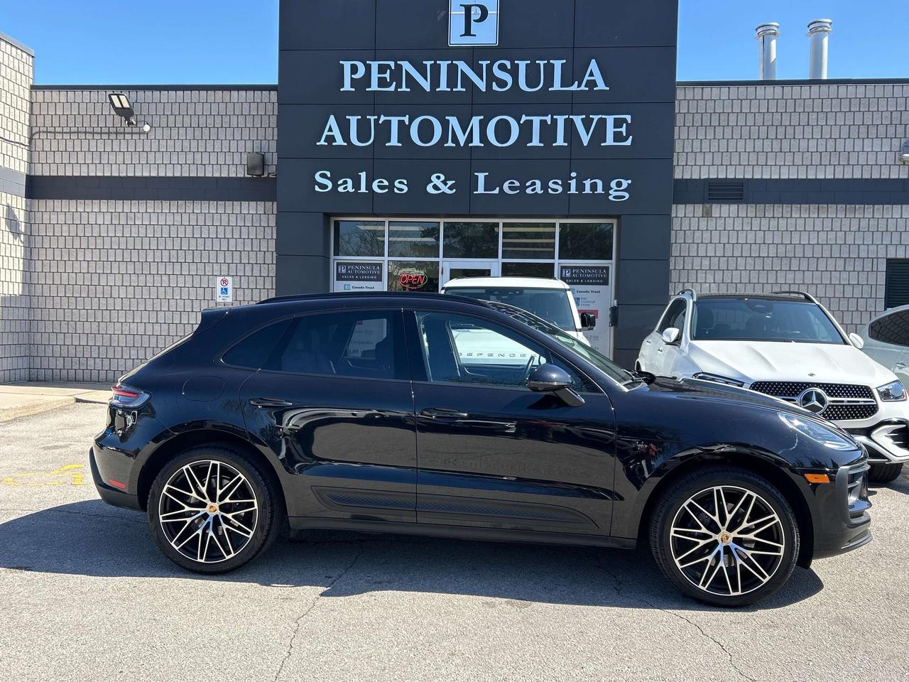 2024 Porsche Macan NEW TIRES, FREE TORONTO MAPLE LEAFS GOLD SEATS Photo