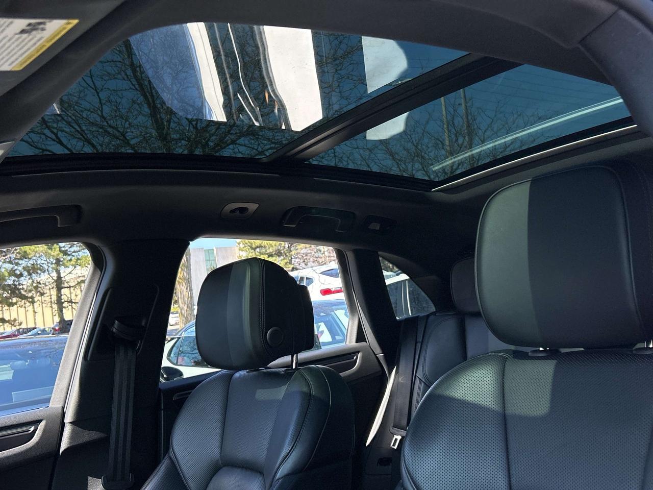 2024 Porsche Macan NEW TIRES, FREE TORONTO MAPLE LEAFS GOLD SEATS Photo2