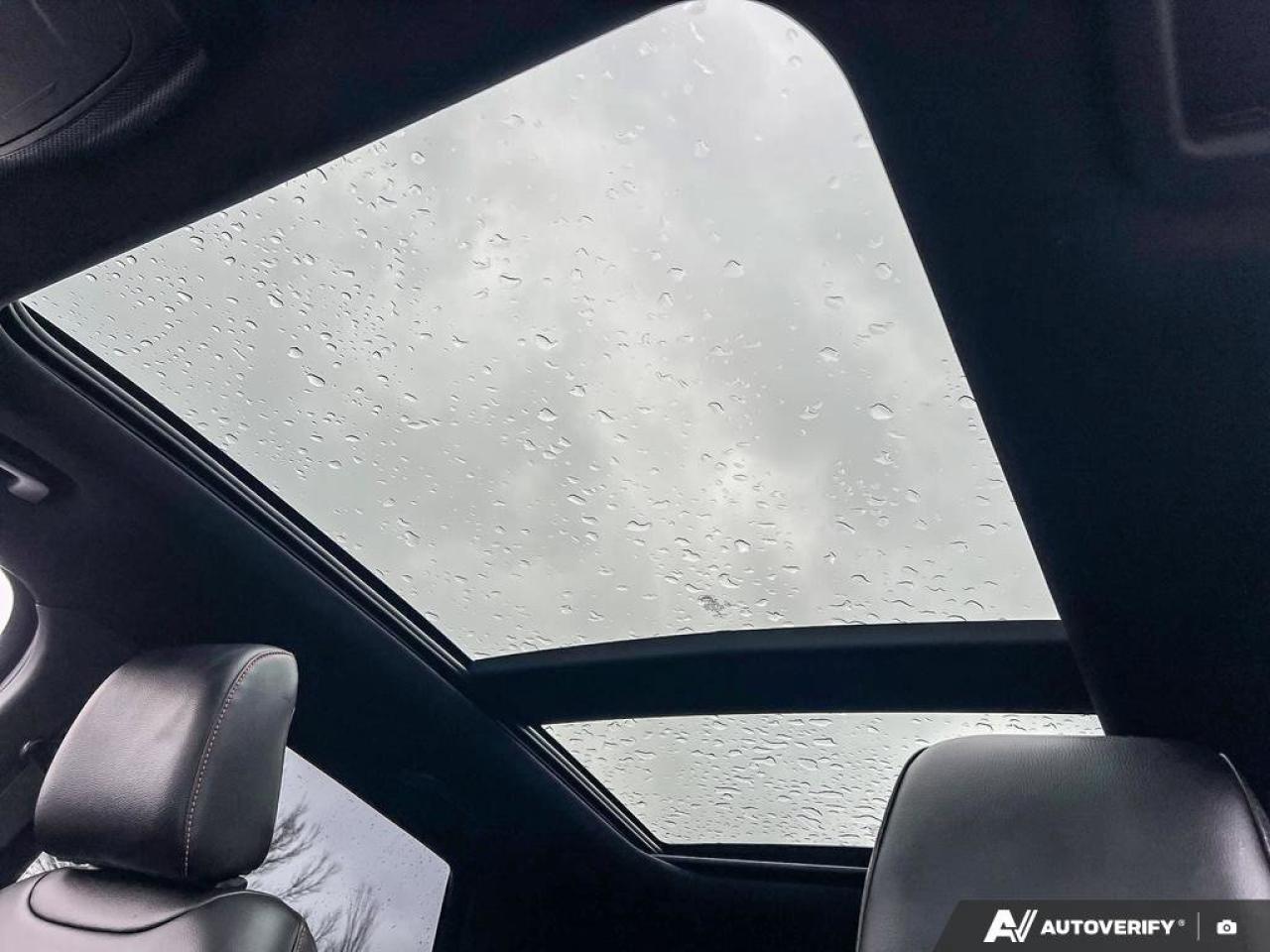 2022 Ford Edge ST Line   MOONROOF   NAV   AWD MOONROOF   NAV   AW Photo