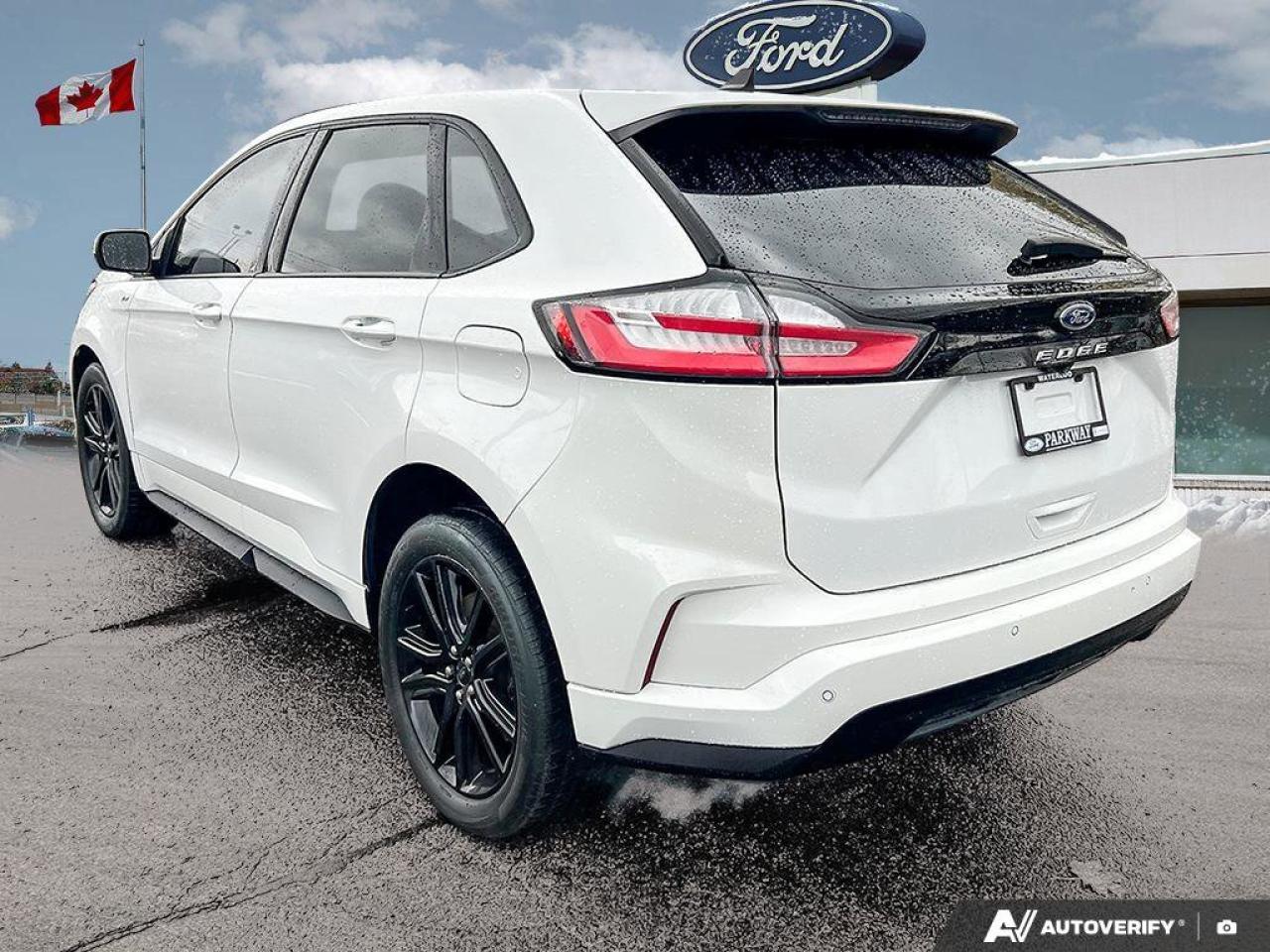 2022 Ford Edge ST Line   MOONROOF   NAV   AWD MOONROOF   NAV   AW Photo4