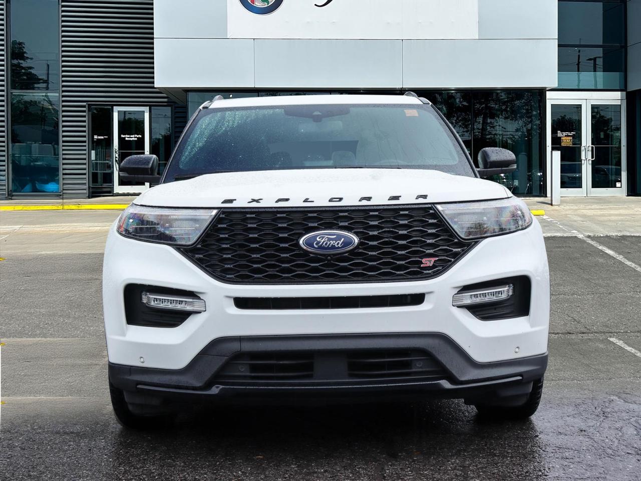 2022 Ford Explorer ST Photo