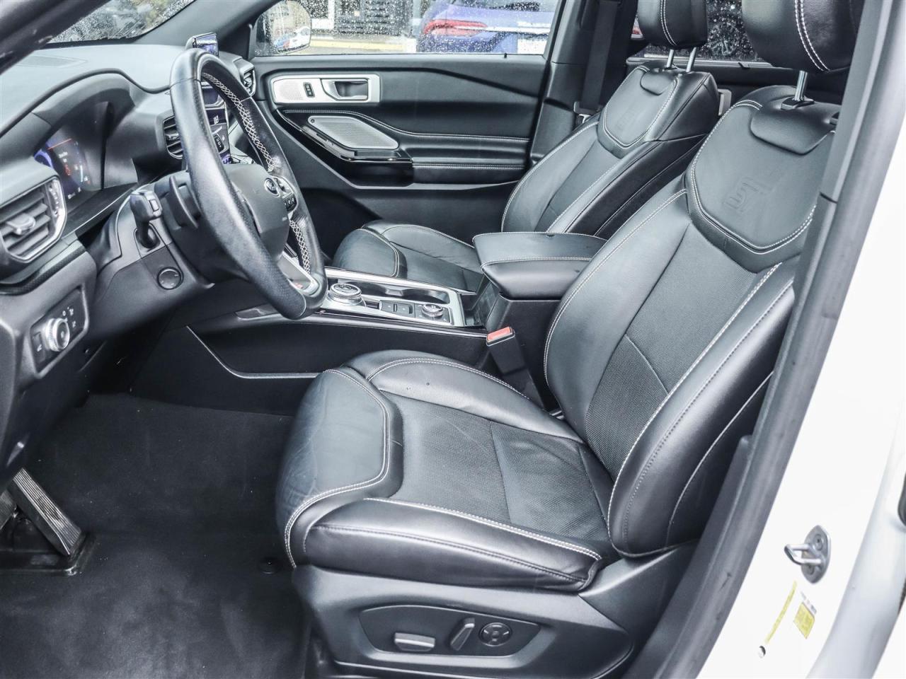 2022 Ford Explorer ST Photo