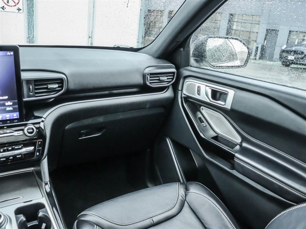 2022 Ford Explorer ST Photo