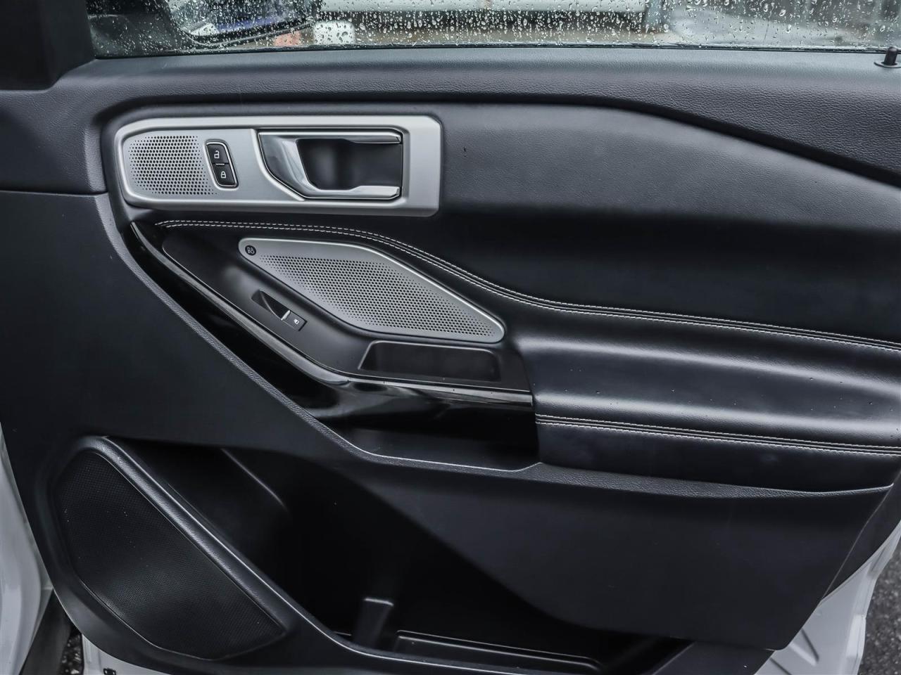 2022 Ford Explorer ST Photo