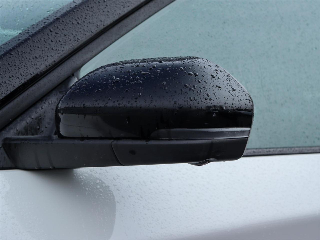 2022 Ford Explorer ST Photo