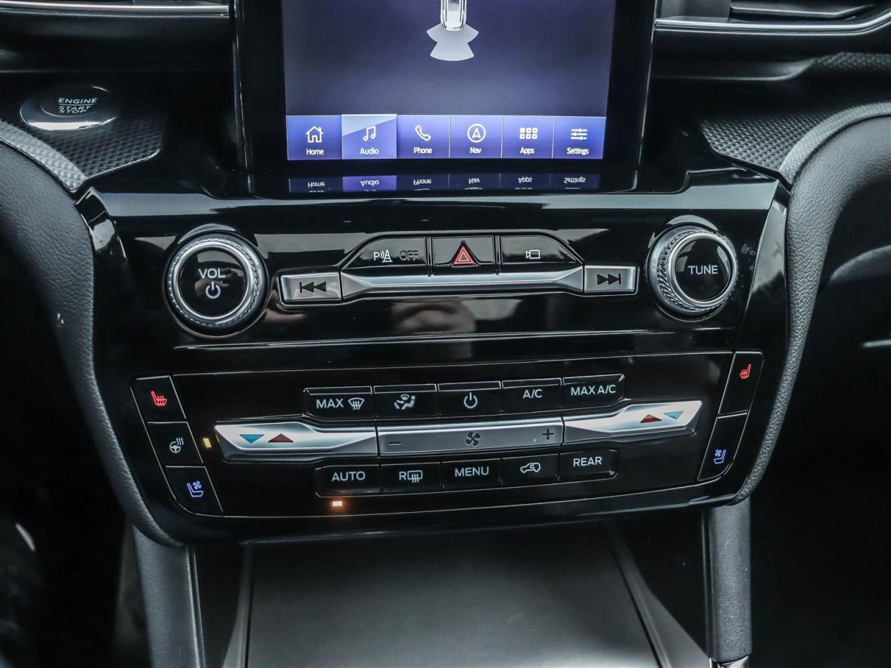 2022 Ford Explorer ST Photo